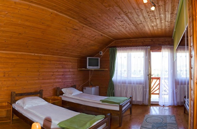 PENSIUNEA-MOLDOVAN-PRAID-ROMANIA-AIR-TOUR-TRAVEL-3