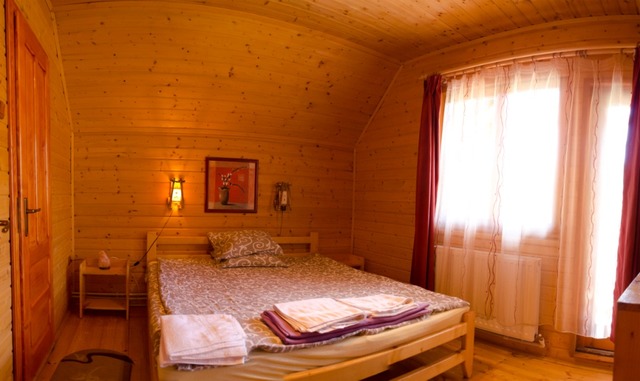 PENSIUNEA-MOLDOVAN-PRAID-ROMANIA-AIR-TOUR-TRAVEL-4
