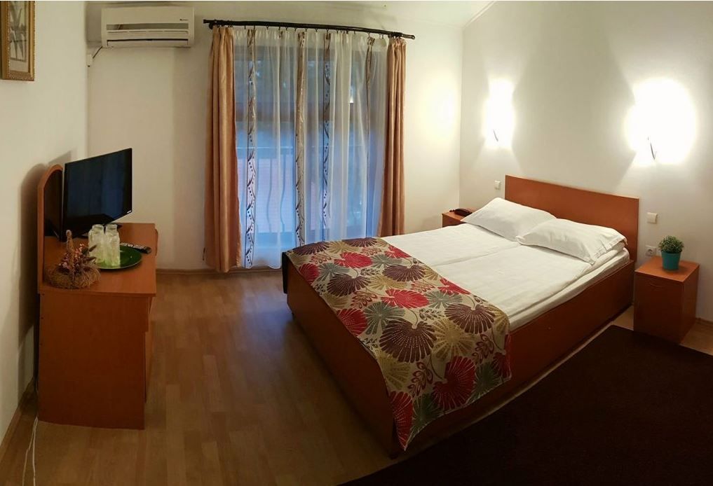 PENSIUNEA-NINA-BAILE-OLANESTI-ROMANIA-AIR-TOUR-TRAVEL-3