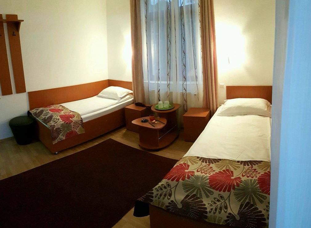 PENSIUNEA-NINA-BAILE-OLANESTI-ROMANIA-AIR-TOUR-TRAVEL-6