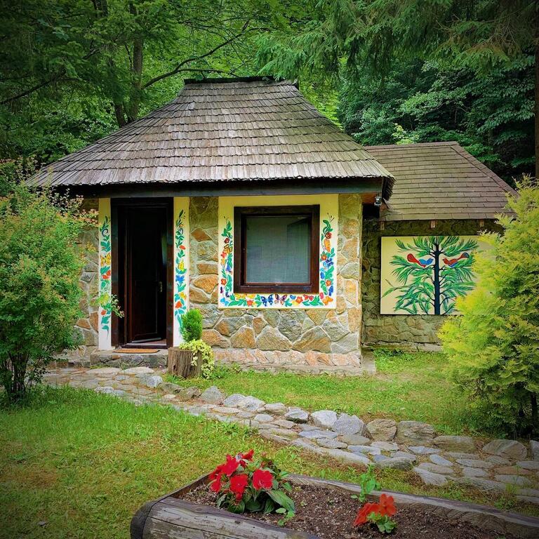 PENSIUNEA-SAT-VACANTA-FRATII-JDERI-BREZOI-ROMANIA-AIR-TOUR-TRAVEL-2