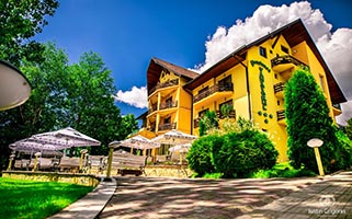 PENSIUNEA-VANATORUL-VATRA-DORNEI-ROMANIA-AIR-TOUR-TRAVEL-2