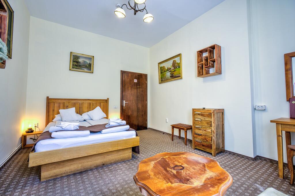 RESIDENCE-AMBIENT-BRASOV-ROMANIA-AIR-TOUR-TRAVEL-4