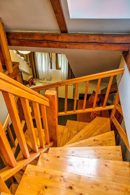 RESIDENCE-AMBIENT-BRASOV-ROMANIA-AIR-TOUR-TRAVEL-5