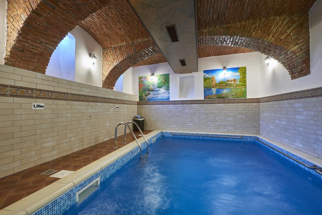 RESORT-AMBIENT-BRASOV-ROMANIA-AIR-TOUR-TRAVEL-14