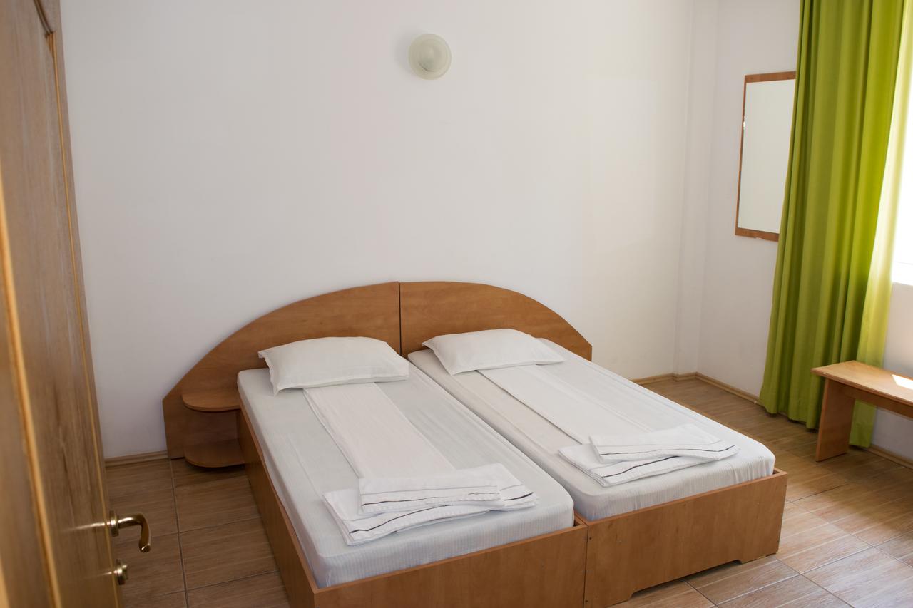 TIBERIUS-RESIDENCE-COSTINESTI-ROMANIA-AIR-TOUR-TRAVEL-2