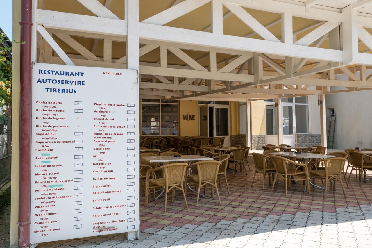 TIBERIUS-RESIDENCE-COSTINESTI-ROMANIA-AIR-TOUR-TRAVEL-7