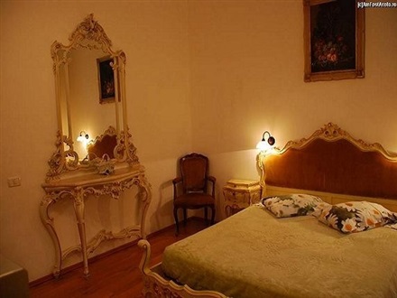 VILA-CLUB-CASTEL-MONEASA-ROMANIA-AIR-TOUR-TRAVEL-4