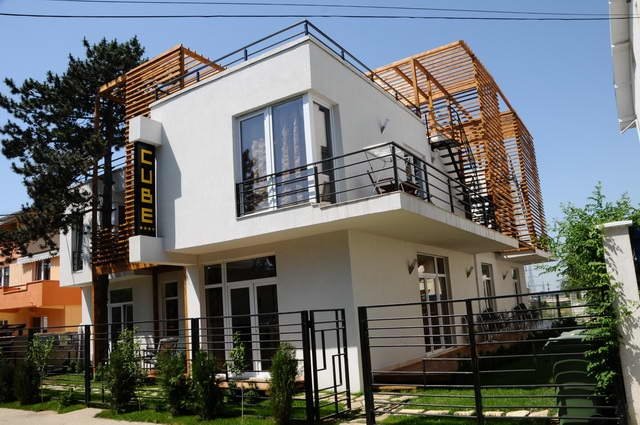 VILA-CUBE-EFORIE-NORD-ROMANIA-AIR-TOUR-TRAVEL-1