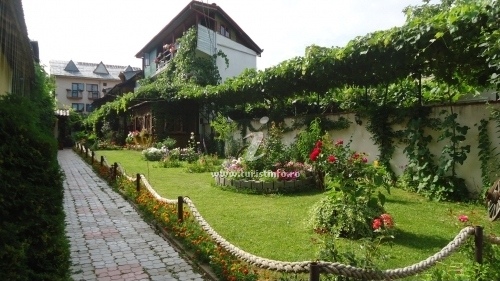 VILA-HARIS-COSTINESTI-ROMANIA-AIR-TOUR-TRAVEL-0