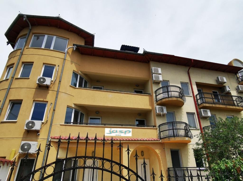 VILA-JASP-EFORIE-NORD-ROMANIA-AIR-TOUR-TRAVEL-1