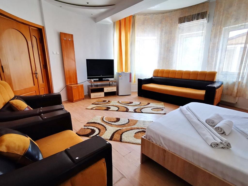 VILA-JASP-EFORIE-NORD-ROMANIA-AIR-TOUR-TRAVEL-2