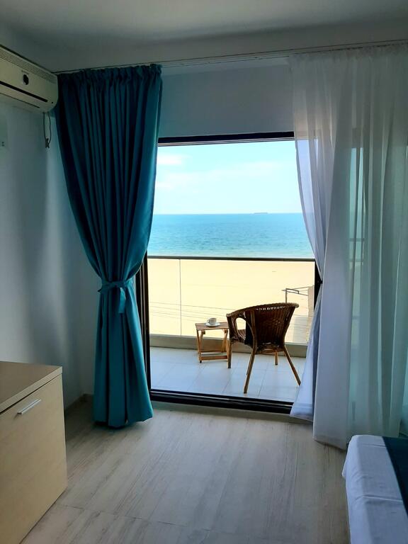 VILA-RYANNA-BEACH-EFORIE-NORD-ROMANIA-AIR-TOUR-TRAVEL-3