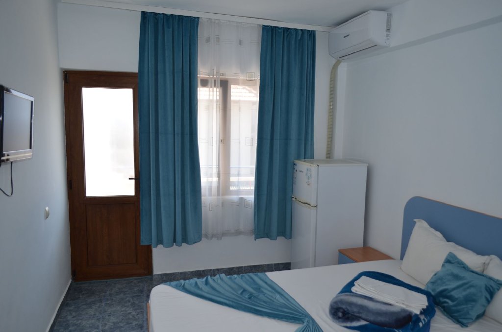 VILA-TANASE-COSTINESTI-ROMANIA-AIR-TOUR-TRAVEL-6